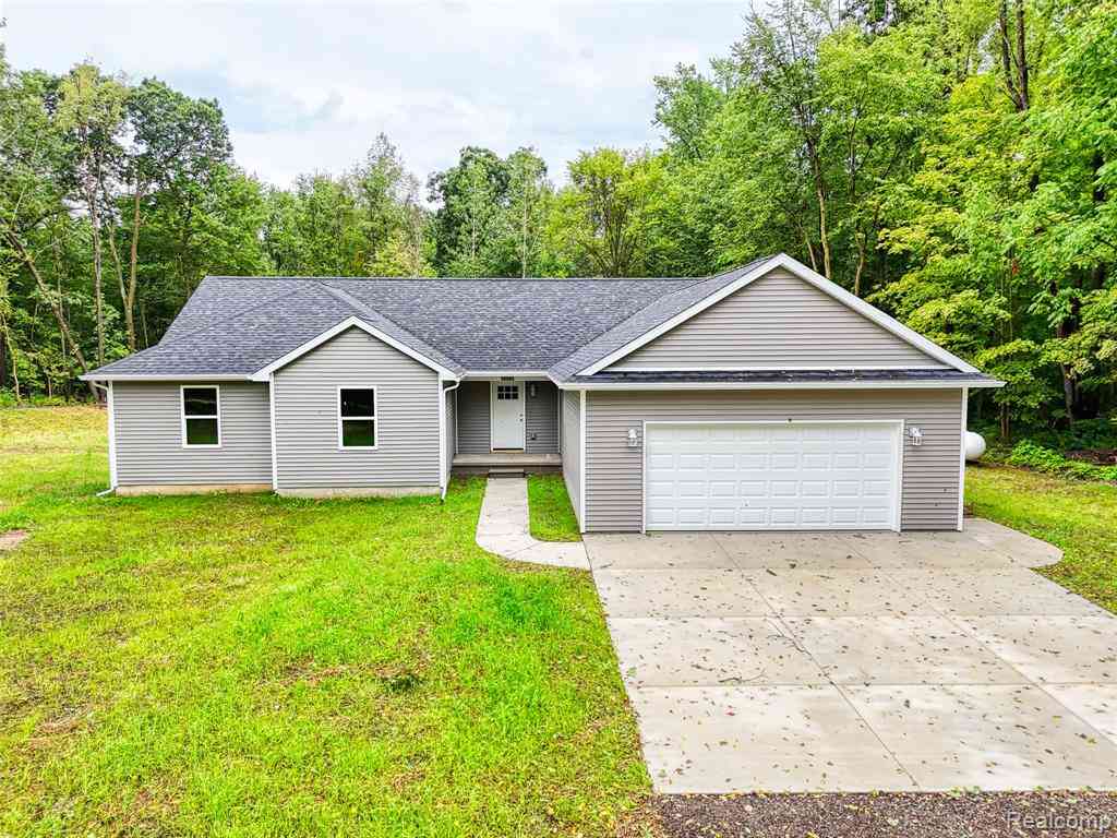 Homes For Sale - 10565 W Allen Road <br/> Fowlerville, MI 48836