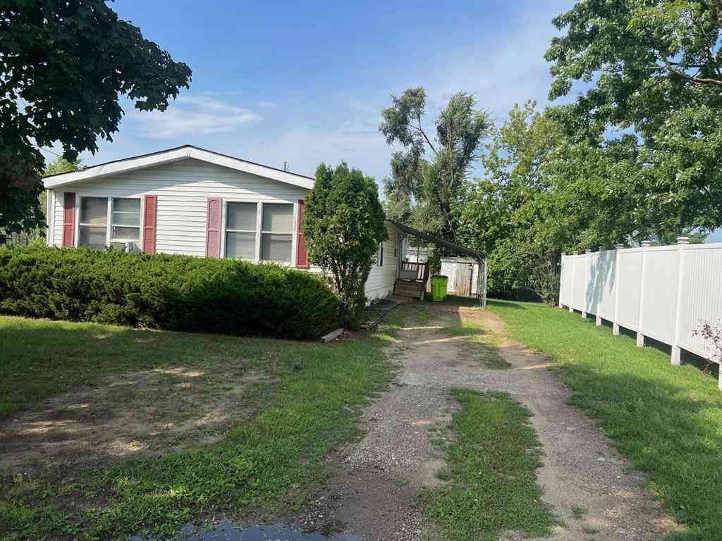 Homes For Sale - 502 Hysell Street <br/> Clare County, Clare, MI 48617