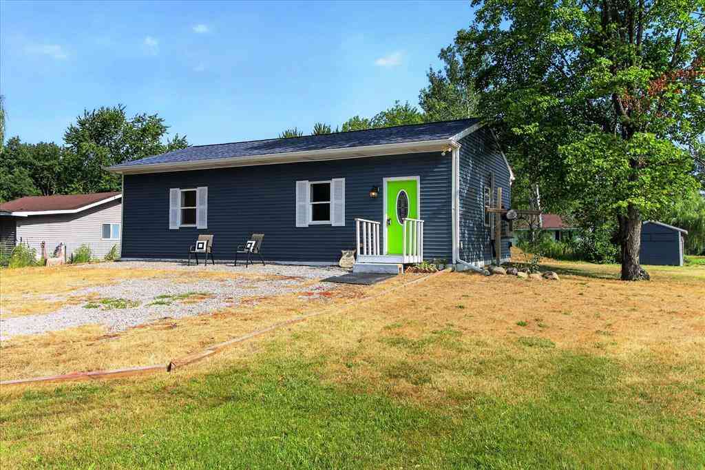 Homes For Sale - 8048 17 Mile Road <br/> Mecosta County, Rodney, MI 49342