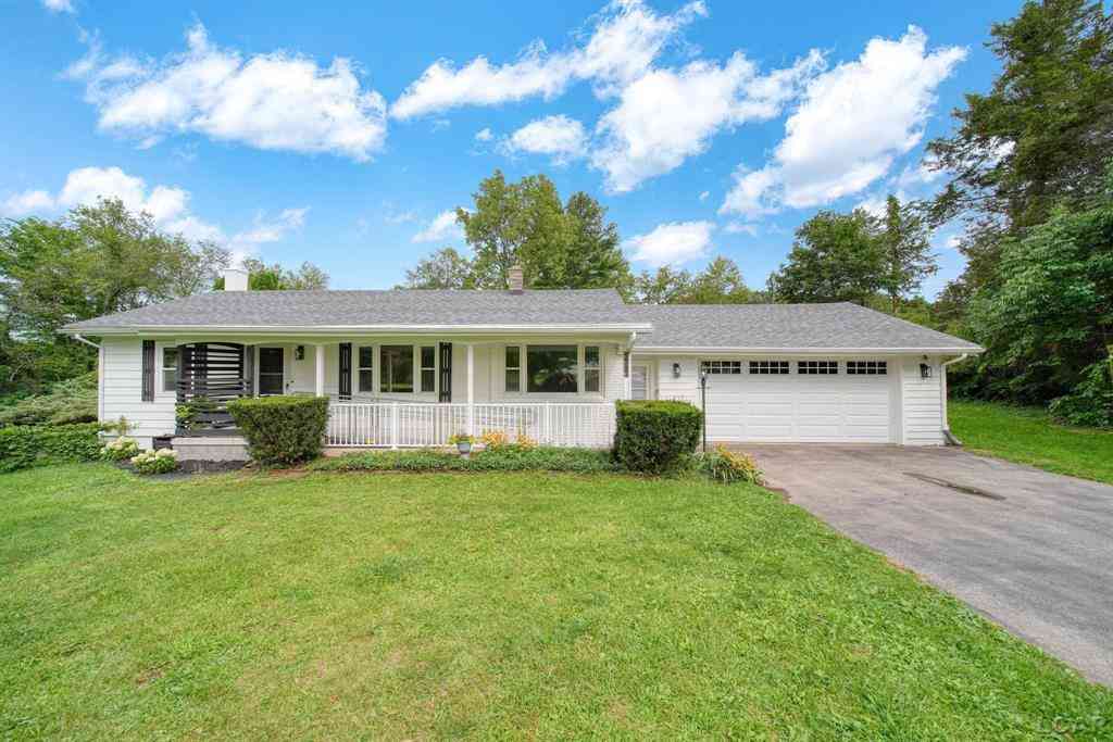 Homes For Sale - 2787 Lenawee Hills Highway <br/> Lenawee County, Adrian, MI 49221