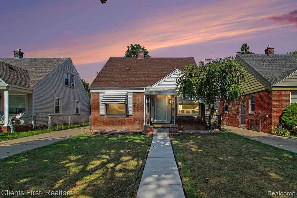 Homes For Sale - 3306 Raymond Avenue <br/> Dearborn, MI 48124