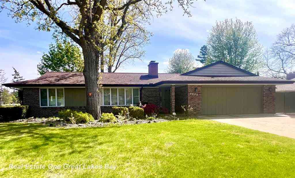 Homes For Sale - 4749 Century Drive <br/> Saginaw, MI 48638
