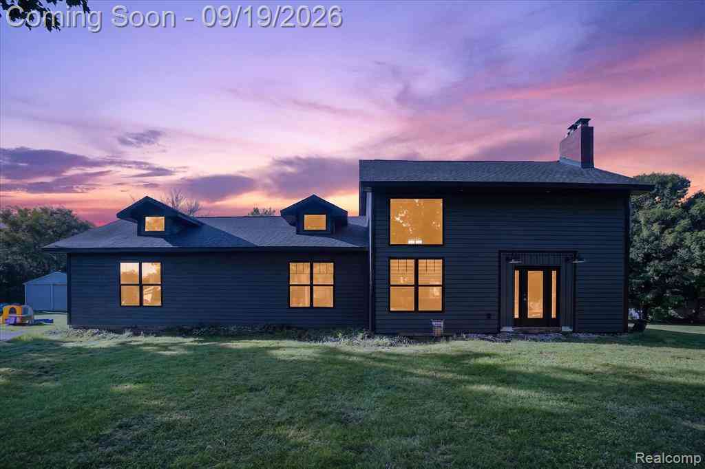 Homes For Sale - 10215 W Mount Morris Road <br/> Flushing, MI 48433