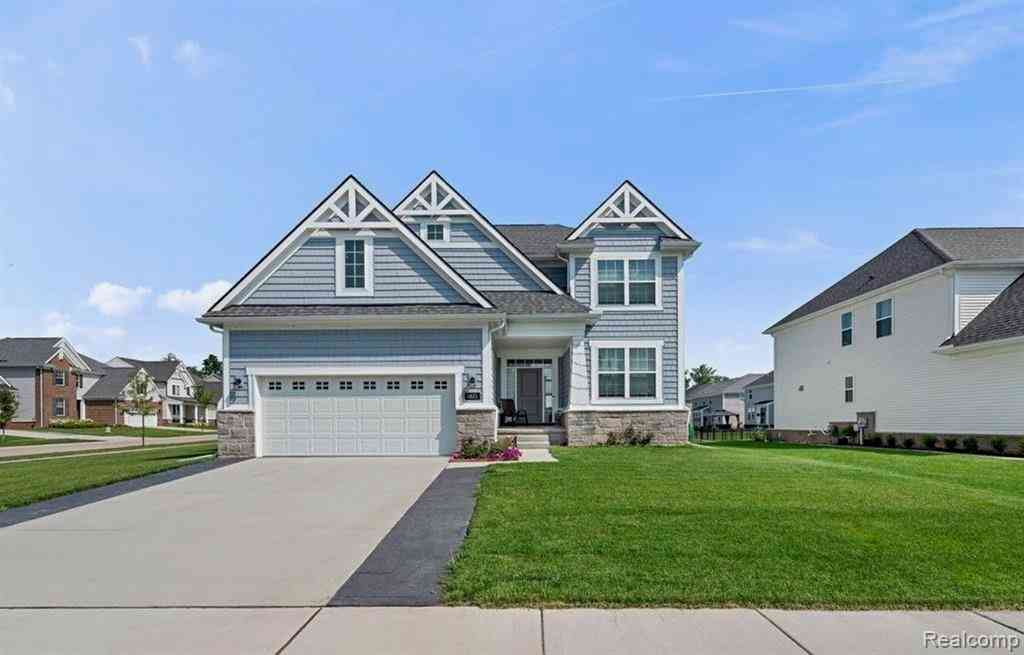 Homes For Sale - 1821 Emerald Lane <br/> Oakland County, Wixom, MI 48393