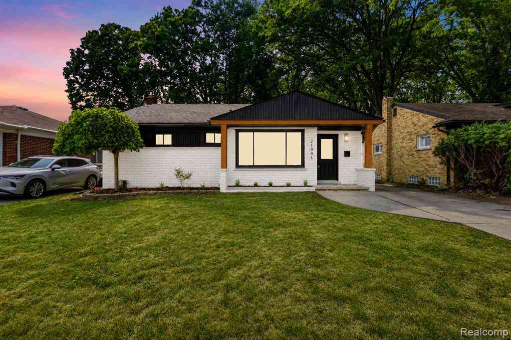 Homes For Sale - 21661 Whitmore Street <br/> Oakland County, Oak Park, MI 48237