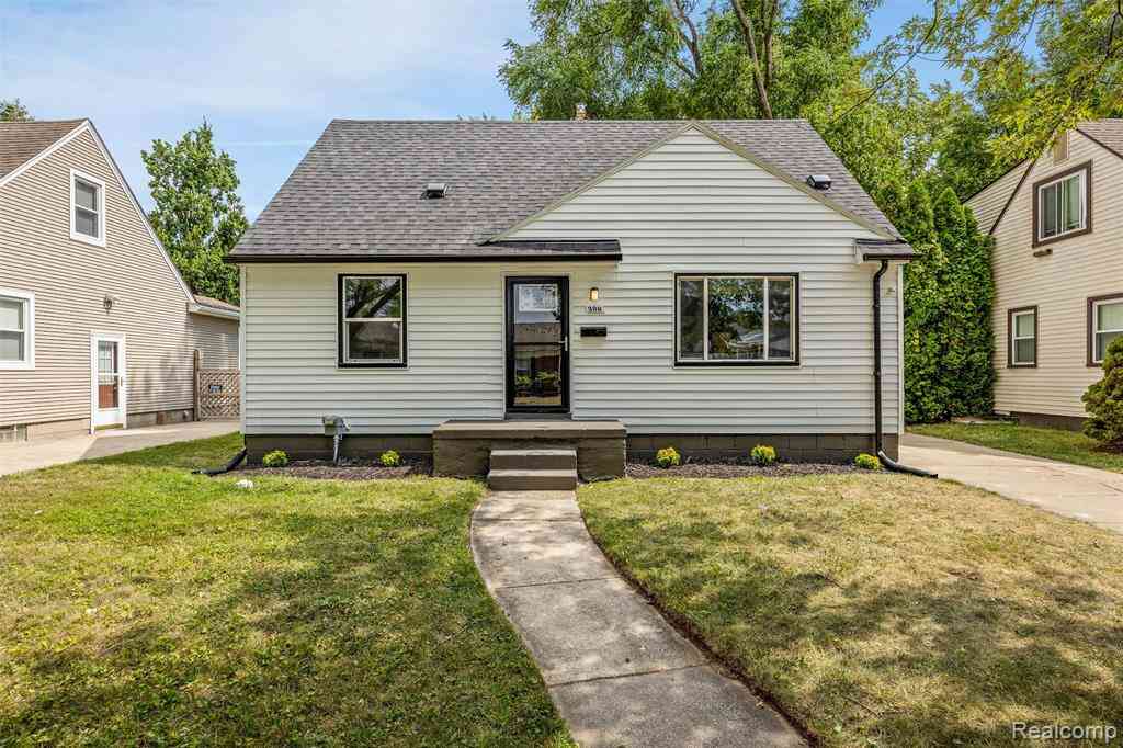 Homes For Sale - 300 N Edgeworth Avenue <br/> Oakland County, Royal Oak, MI 48067