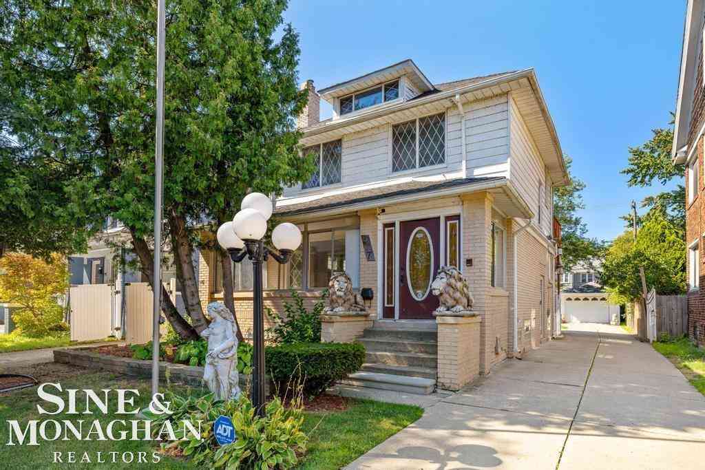 Homes For Sale - 577 Chalmers Street <br/> Detroit, MI 48215