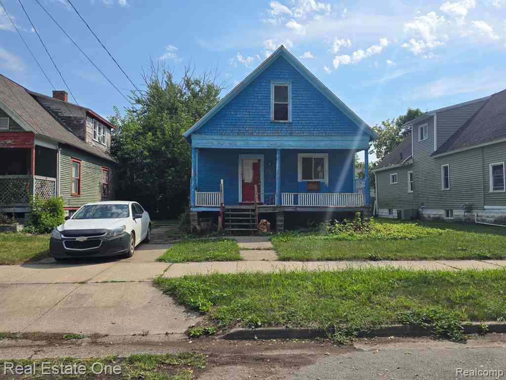 Homes For Sale - 220 N Grant Street <br/> Bay County, Bay City, MI 48708