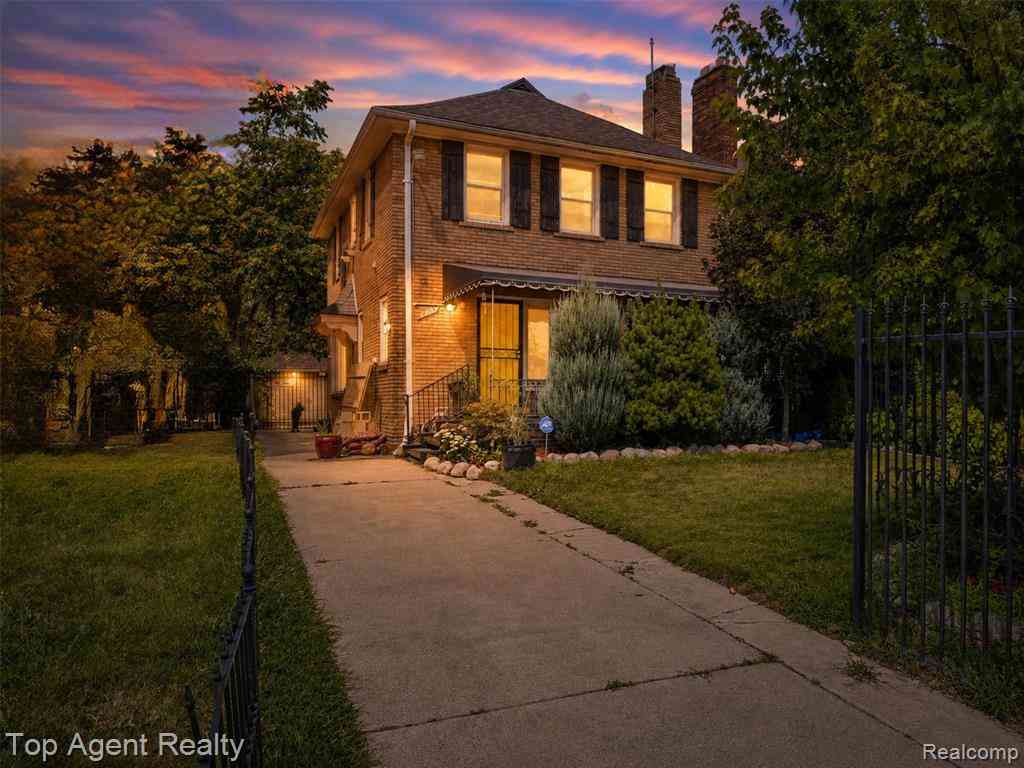 Homes For Sale - 3210 Glendale Street <br/> Detroit, MI 48238