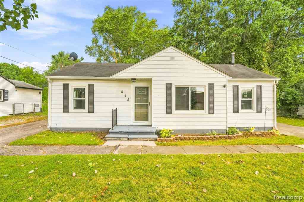 Homes For Sale - 815 N Hix Road <br/> Westland, MI 48185