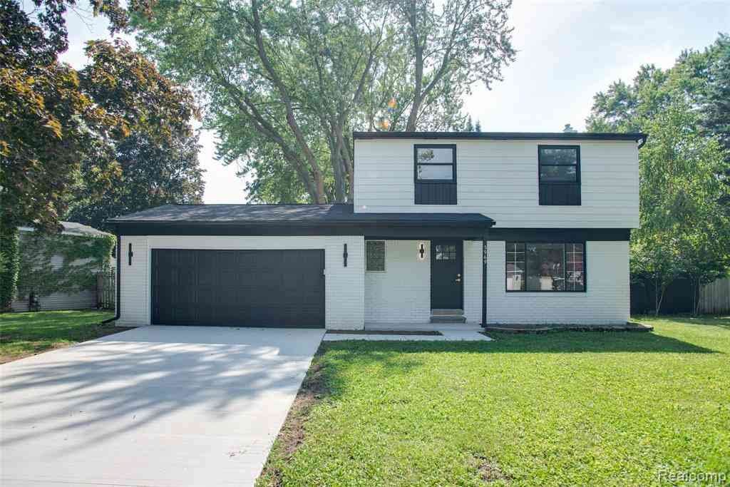Homes For Sale - 5969 Pleasant Drive <br/> Oakland County, Waterford, MI 48329