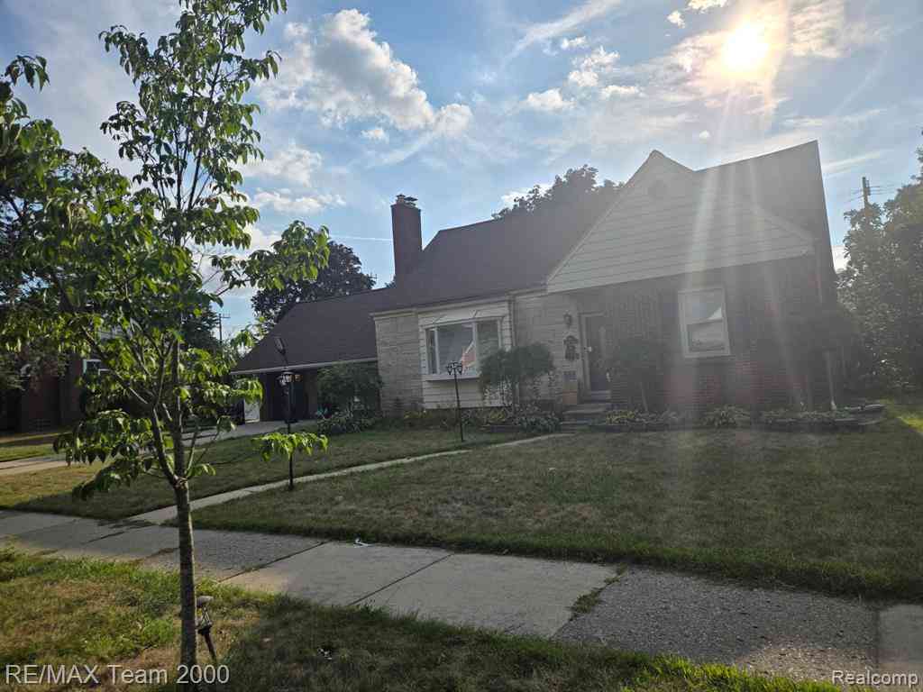 Homes For Sale - 439 N Vernon Street <br/> Dearborn, MI 48128