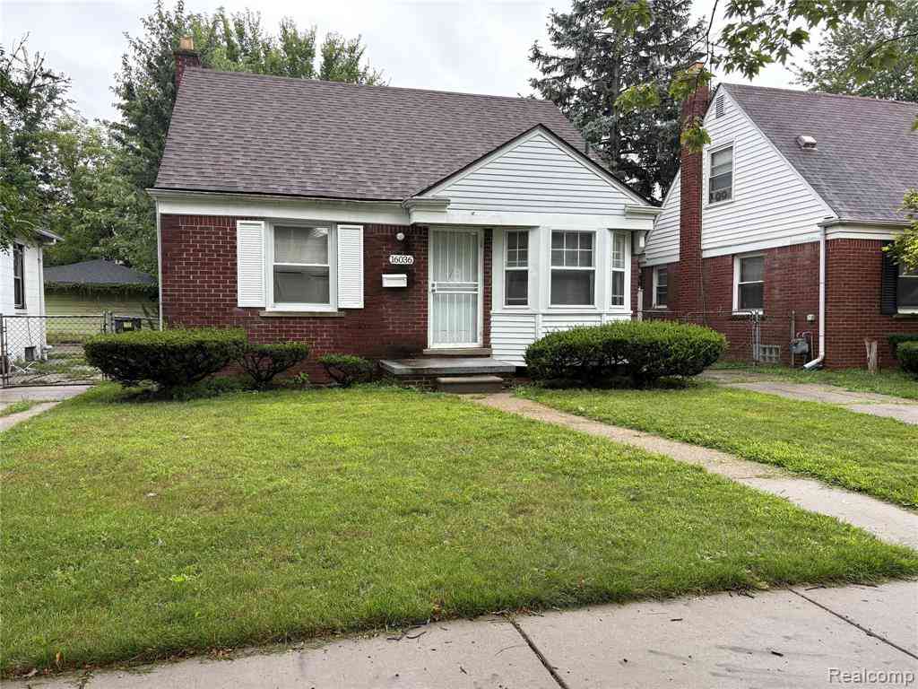 Homes For Sale - 16036 Maddelein Street <br/> Detroit, MI 48205