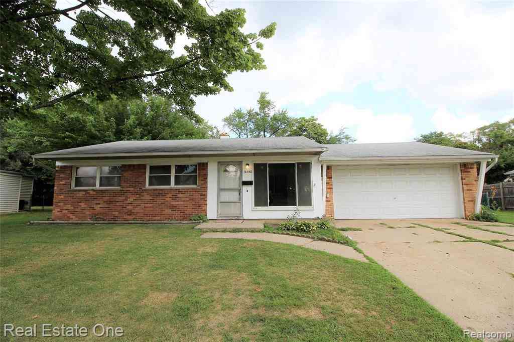 Homes For Sale - 12750 Albany Street <br/> Oakland County, Oak Park, MI 48237