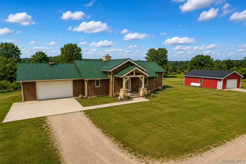Homes For Sale - 7542 Newberry Road <br/> Durand, MI 48429