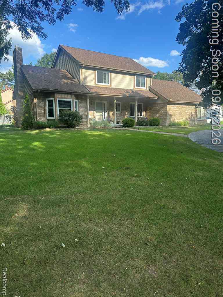 Homes For Sale - 6263 Pinewood Drive <br/> Oakland County, Clarkston, MI 48346