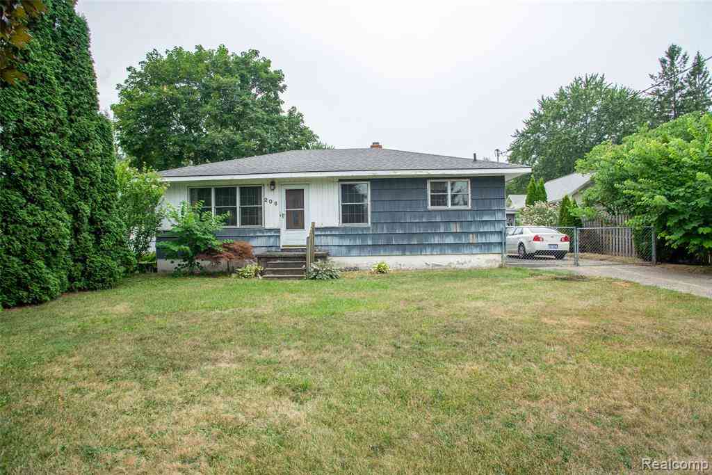 Homes For Sale - 206 Coleman Drive <br/> Oakland County, Waterford, MI 48328