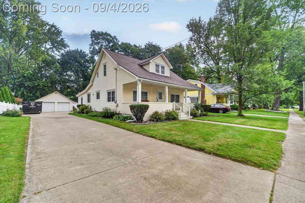 Homes For Sale - 320 W Elizabeth Street <br/> Ingham County, Stockbridge, MI 49285