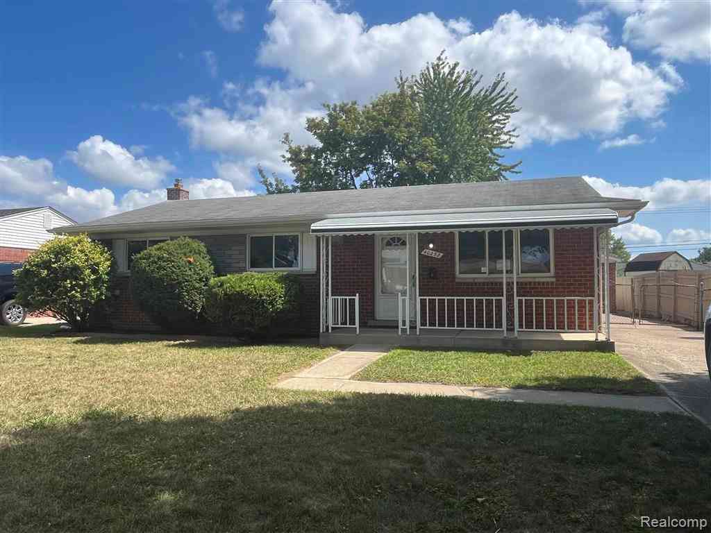 Homes For Sale - 40252 Hamilton Drive <br/> Sterling Heights, MI 48313