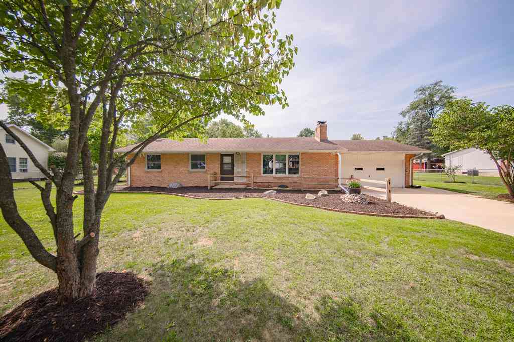 Homes For Sale - 3427 W Shiawassee Avenue <br/> Fenton, MI 48430