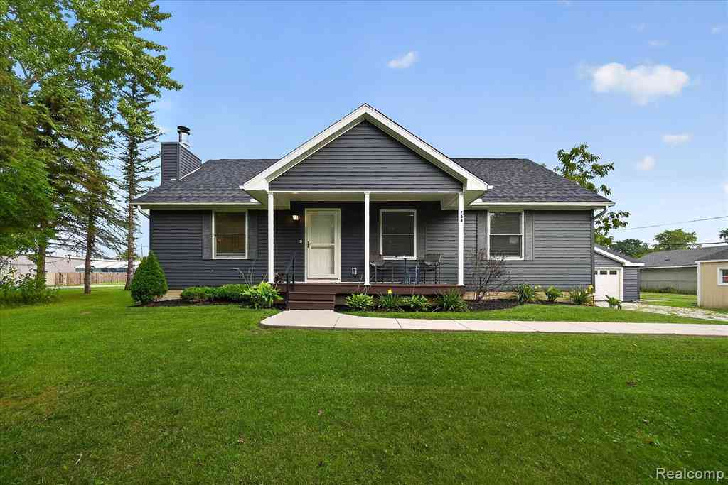 Homes For Sale - 734 Kent Street <br/> Monroe County, Carleton, MI 48117