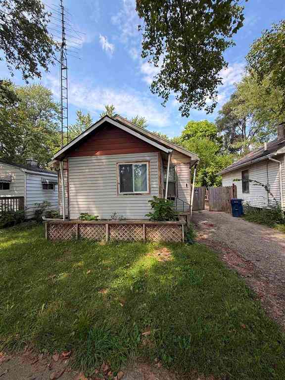 Homes For Sale - 928 Huron Street <br/> Flint, MI 48507