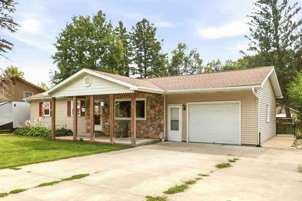 Homes For Sale - 721 Richard Street <br/> Vassar, MI 48768