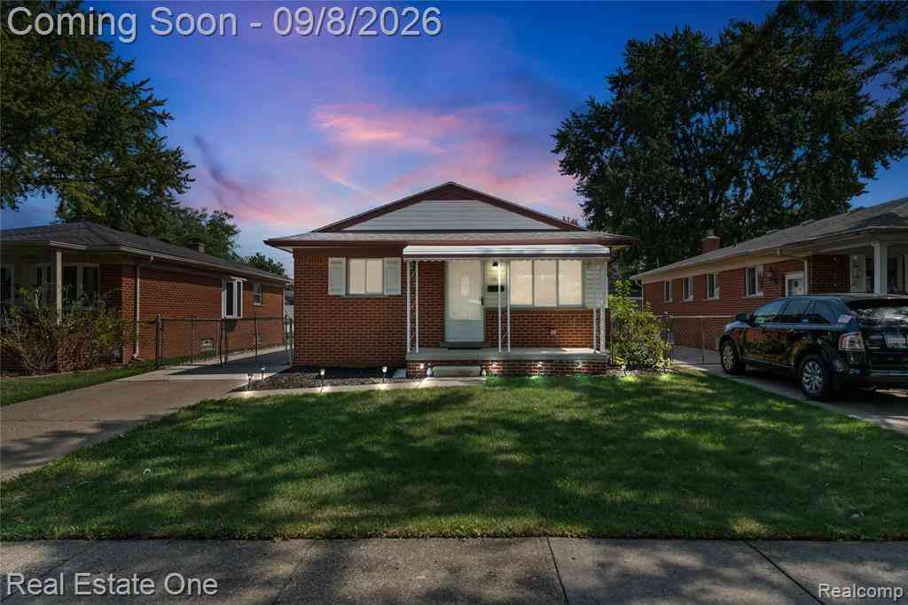 Homes For Sale - 7917 Campbell Street <br/> Taylor, MI 48180