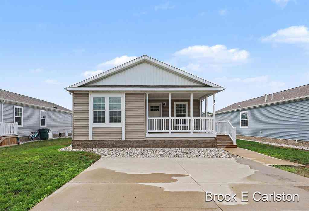 Homes For Sale - 1283 E Ellis Road  #10<br/> Muskegon County, Norton Shores, MI 49441