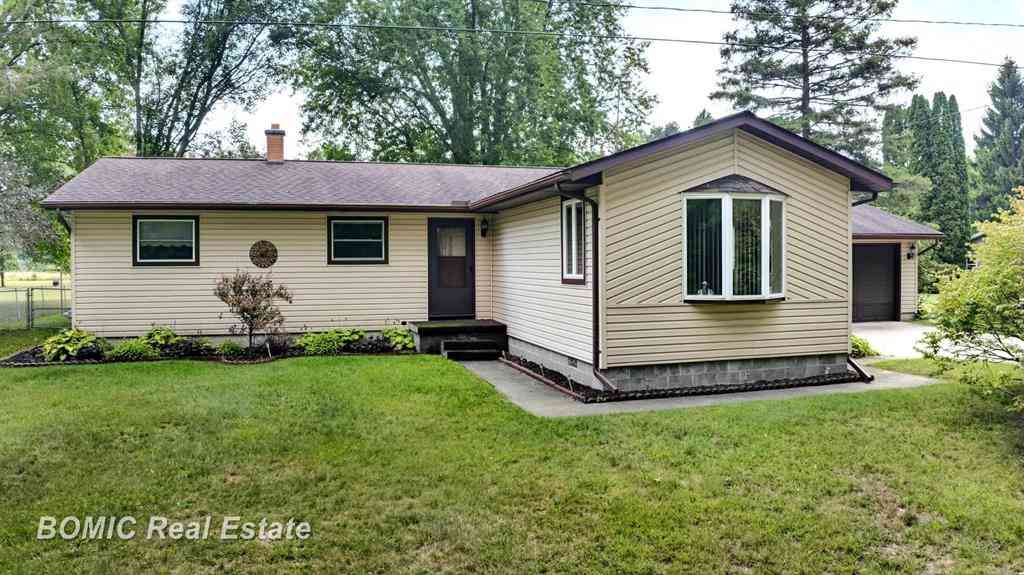 Homes For Sale - 9300 Canada Road <br/> Birch Run, MI 48415