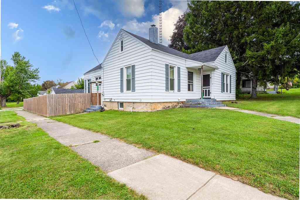 Homes For Sale - 6655 E Main Street <br/> Berrien County, Eau Claire, MI 49111