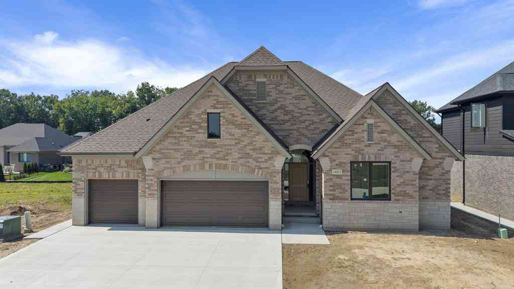 Homes For Sale - 54413 Palomino Drive <br/> Shelby Twp, MI 48316