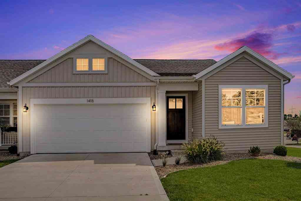 Condo For Sale - 1418 N Village Circle <br/> Kalamazoo, MI 49009
