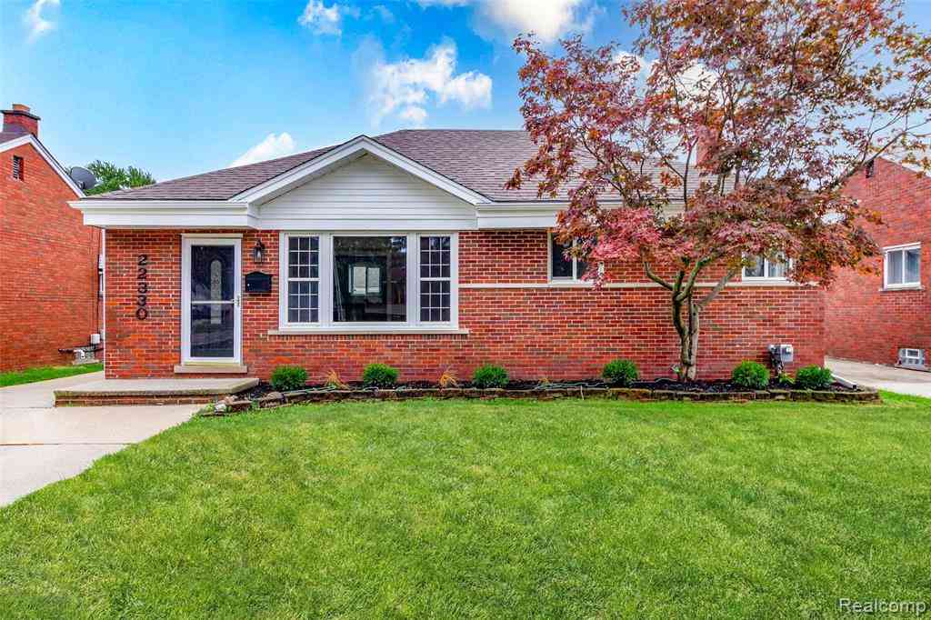 Homes For Sale - 22330 E 12 Mile Road <br/> Saint Clair Shores, MI 48081