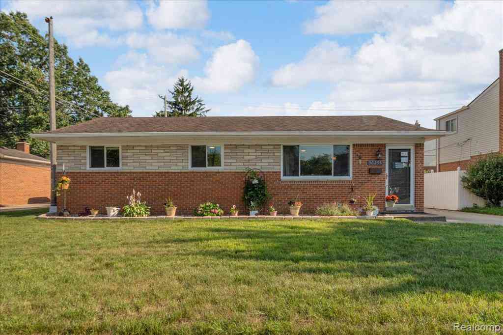 Homes For Sale - 36255 Canyon Drive <br/> Wayne County, Westland, MI 48186