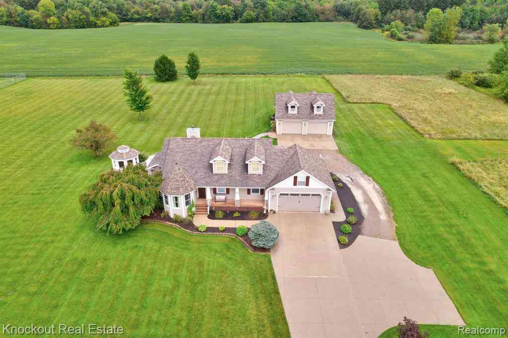 Homes For Sale - 8333 Caine Road <br/> Millington, MI 48746
