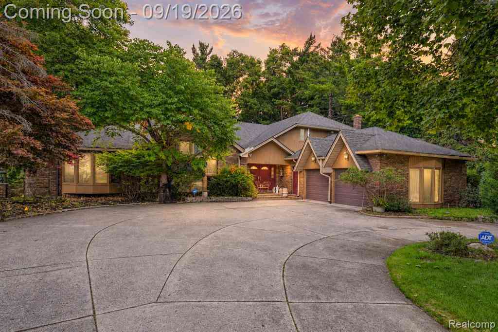 Homes For Sale - 25428 Witherspoon Street <br/> Farmington Hills, MI 48335