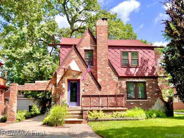 Homes For Sale - 774 W Oakridge Street <br/> Ferndale, MI 48220