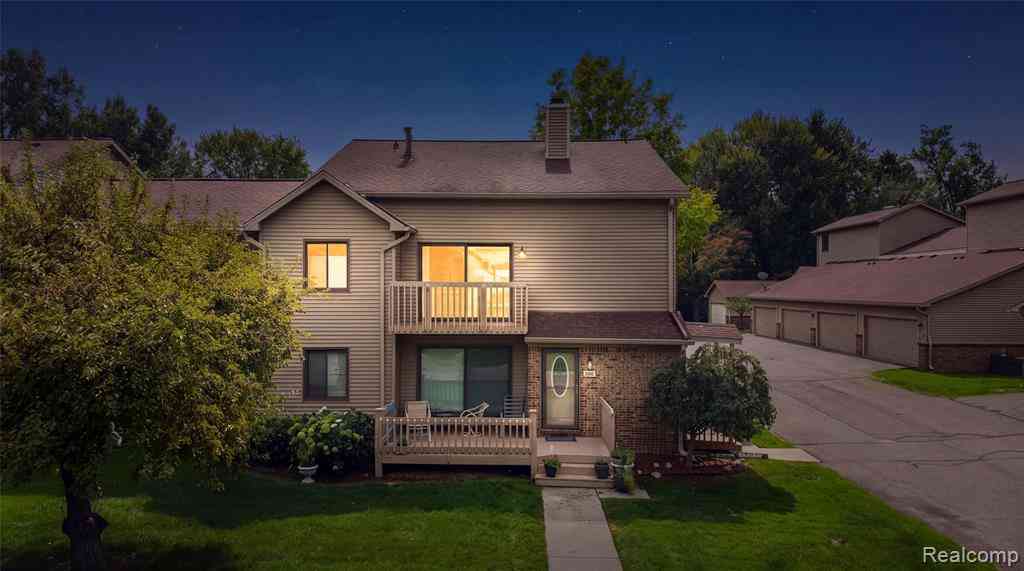 Condo For Sale - 7863 Woodingham  <br/> West Bloomfield, MI 48322