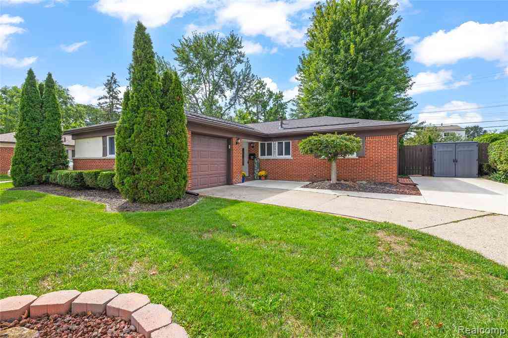 Homes For Sale - 22947 Tuck Road <br/> Farmington Hills, MI 48336