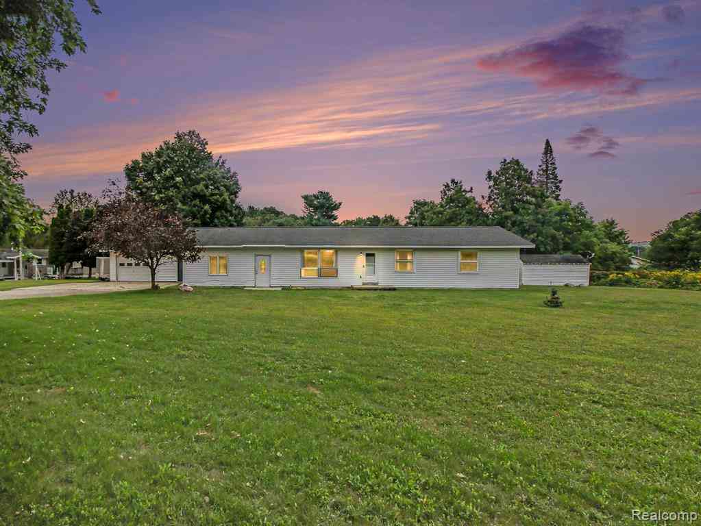 Homes For Sale - 8079 Streamwood Drive <br/> Central Lake, MI 49622