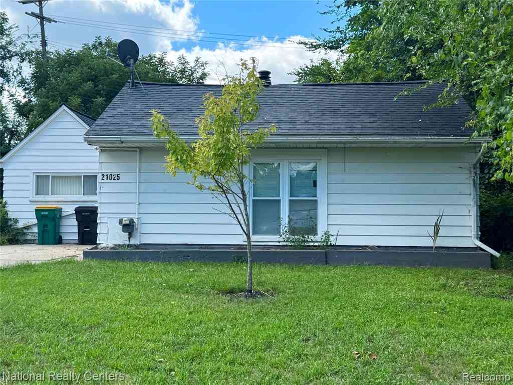 Homes For Sale - 21025 Collingham Avenue <br/> Farmington Hills, MI 48336