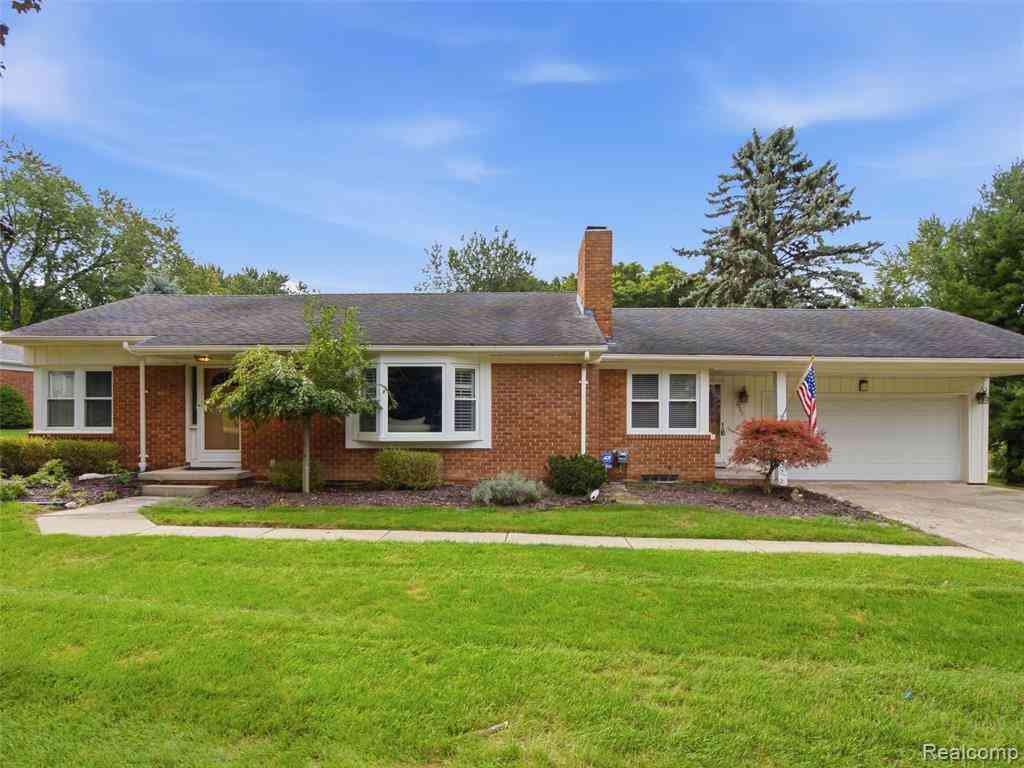 Homes For Rent - 2645 Ayrshire Drive <br/> Bloomfield Hills, MI 48302