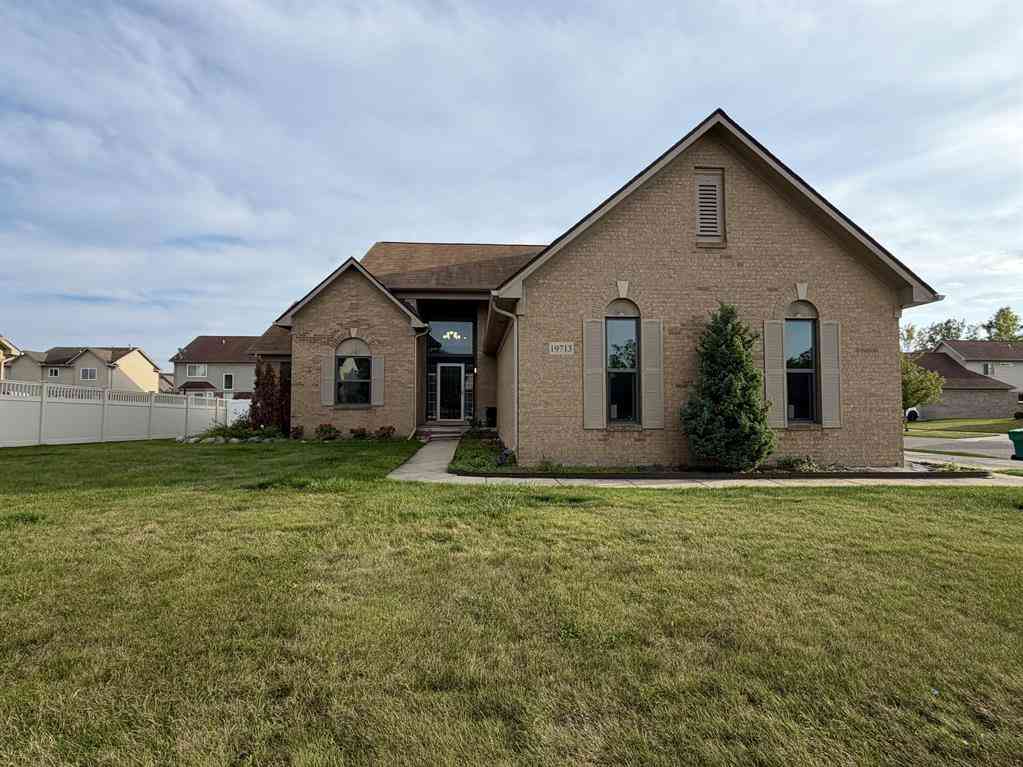 Homes For Sale - 19713 Sexton Street <br/> Brownstown, MI 48173