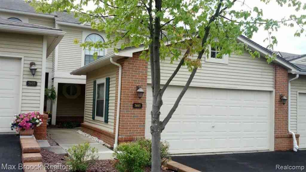 Condo For Rent - 5605 Drake Hollow Drive W W #UNIT 41<br/> West Bloomfield, MI 48322