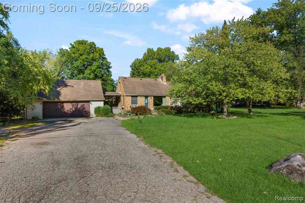 Homes For Sale - 20855 Cass Street <br/> Farmington Hills, MI 48335