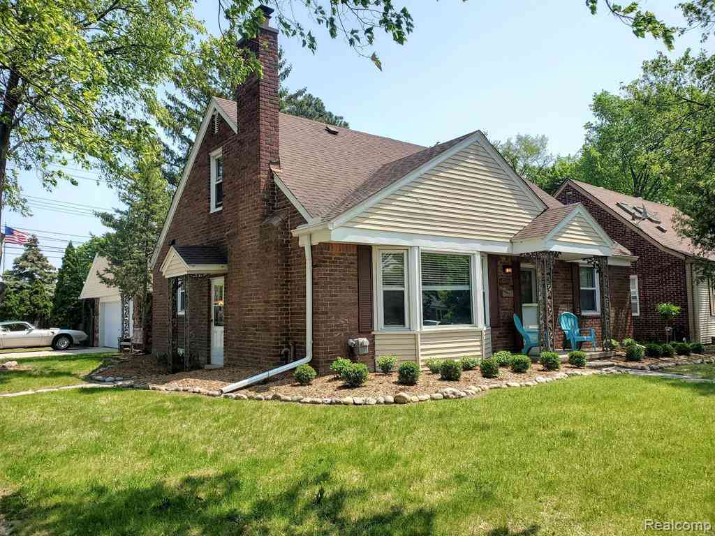Homes For Rent - 4388 Arden Place  <br/> Royal Oak, MI 48073