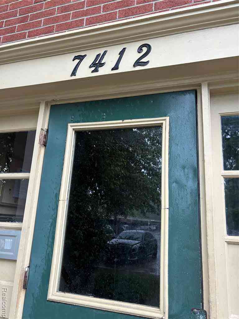 Condo For Rent - 7412 Central Street <br/> Wayne County, Westland, MI 48185