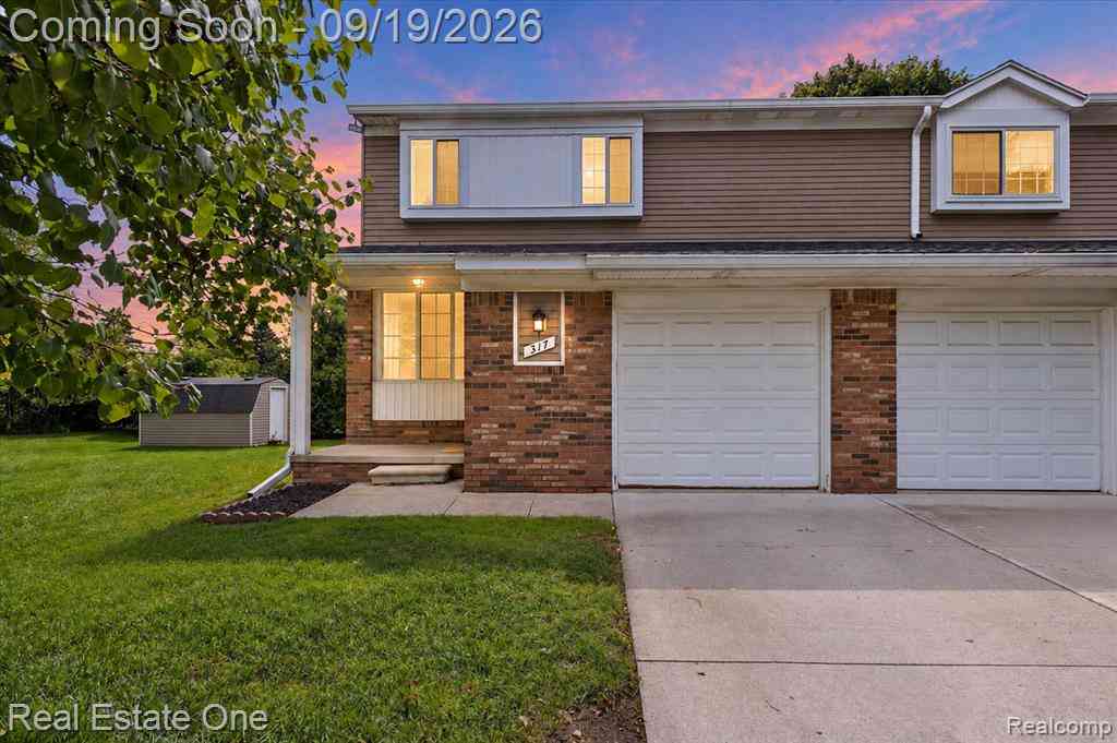Condo For Sale - 317 Hampton Court <br/> South Lyon, MI 48178