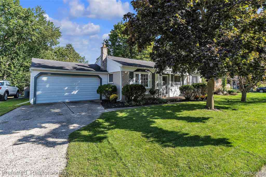 Homes For Sale - 972 Allen Drive <br/> Northville, MI 48167